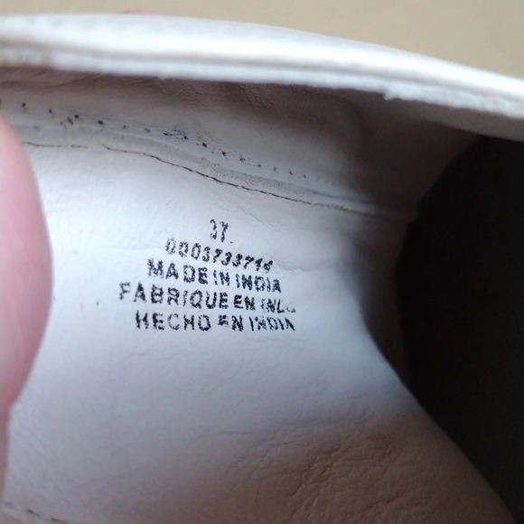 Free People Women's Ecru Charm Double V Leather Ankle Boot Sz 37 (6.5-7)-Boho - Picture 4 of 10